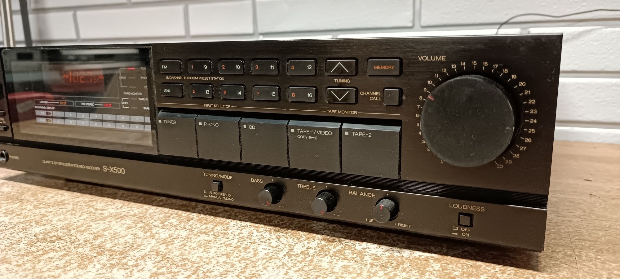 Amplituner stereo SANSUI S-X 500.