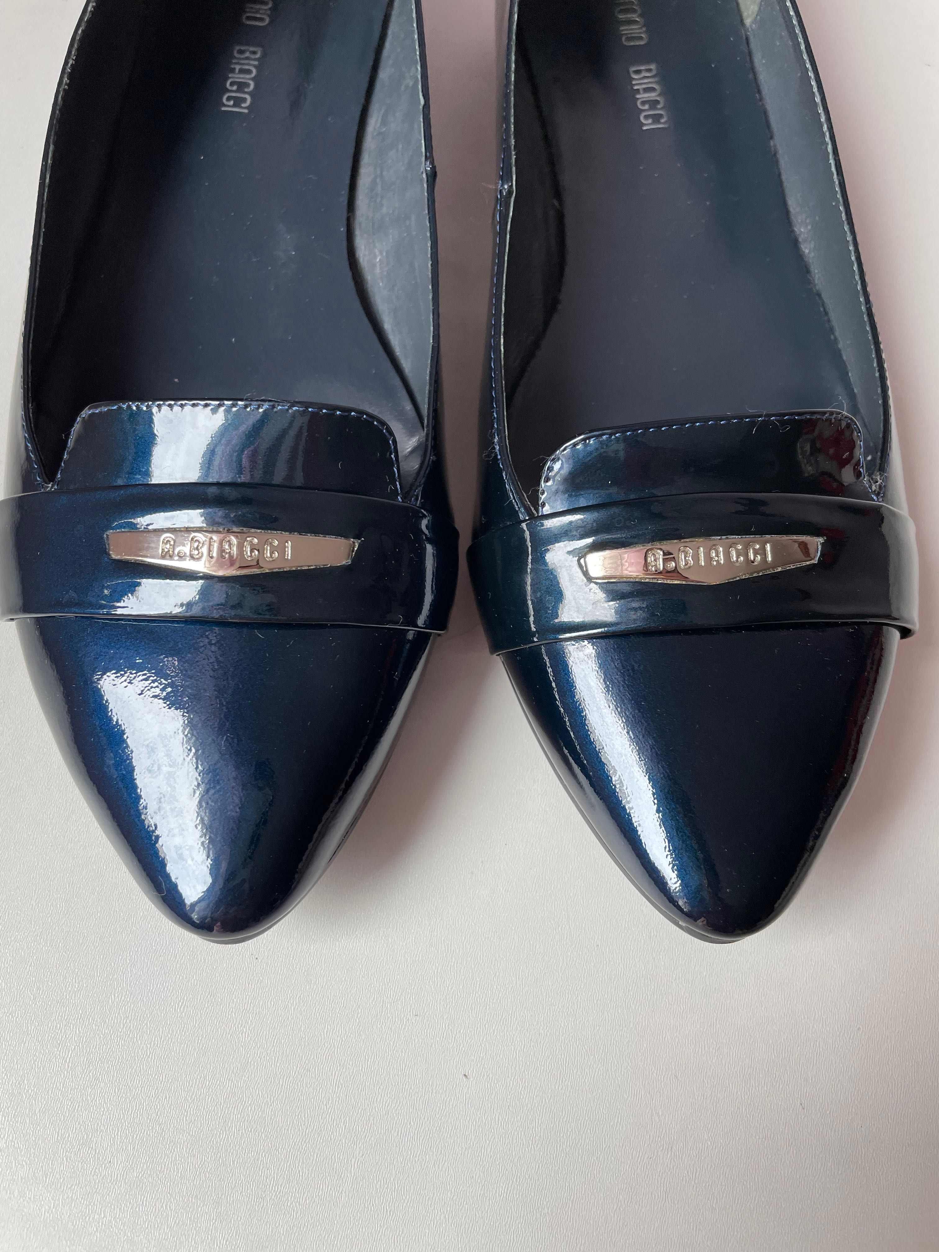 Балетки (туфли) синие лакированные Antonio Biaggi