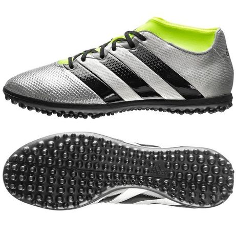 Футбольні кросівки adidas