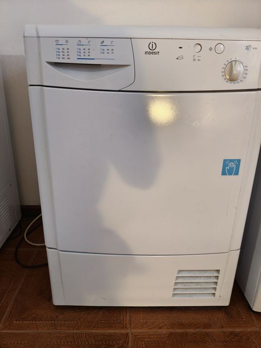 Vendo máquina de secar roupa