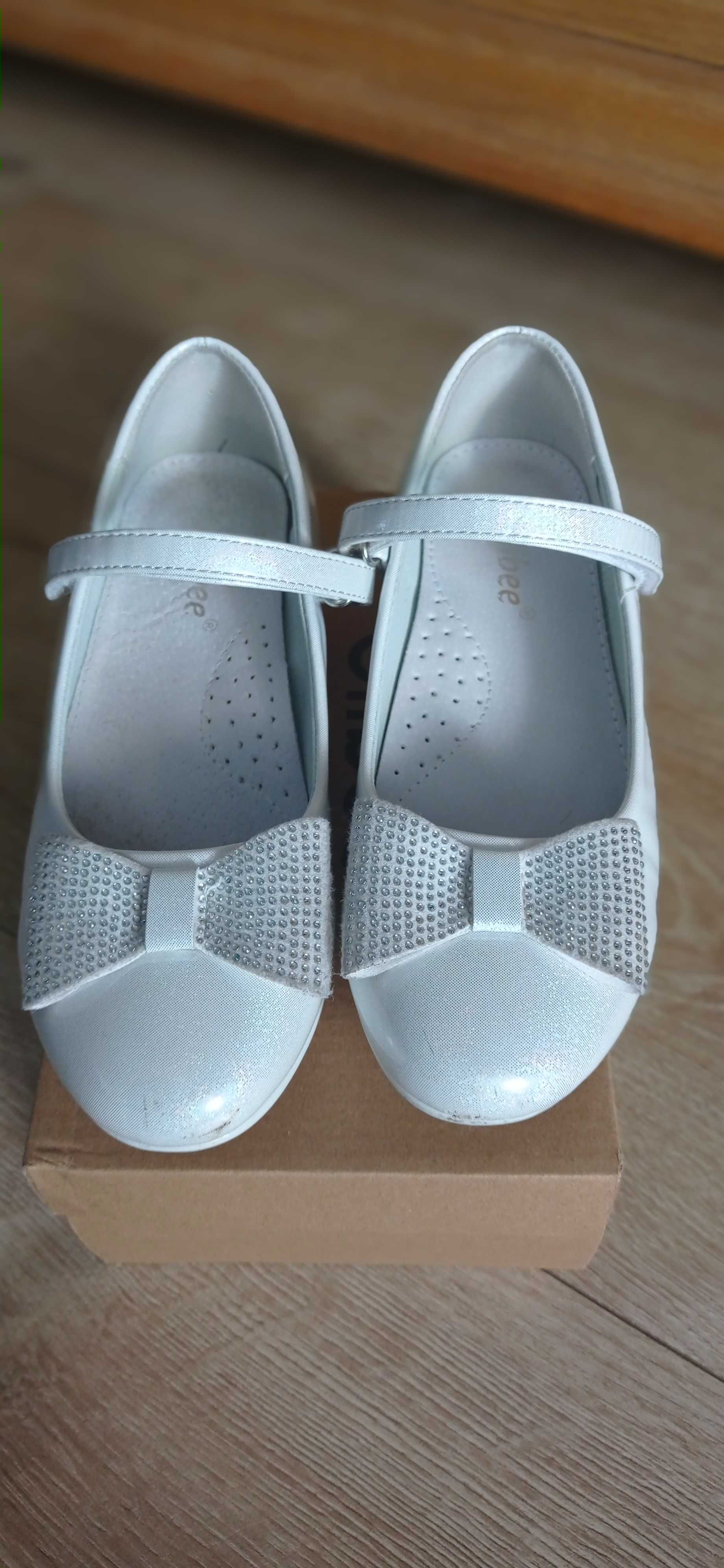 Buty komunijne, balerinki białe r.34