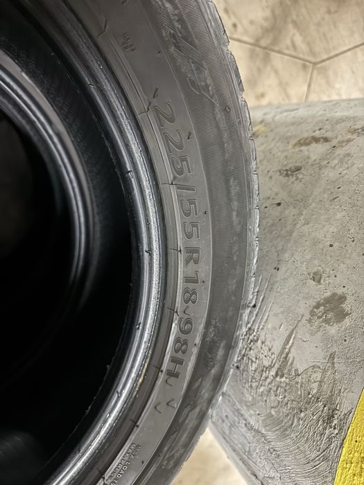 4 Pneus Kumho 225/55 R18 usados