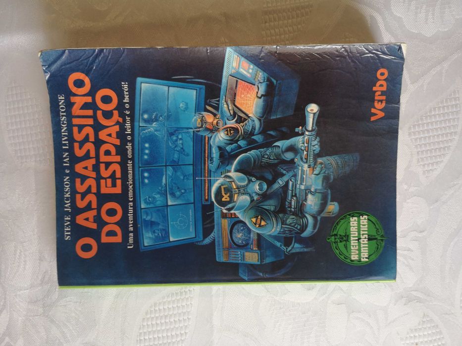 Livro O Assassino do espaço!