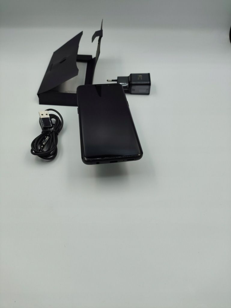Telefon Smartfon Samsung Galaxy S9 4 GB / 64 GB 4G (LTE) czarny