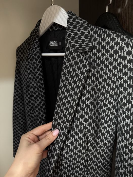 Оригінальний піджак Karl Lagerfeld
