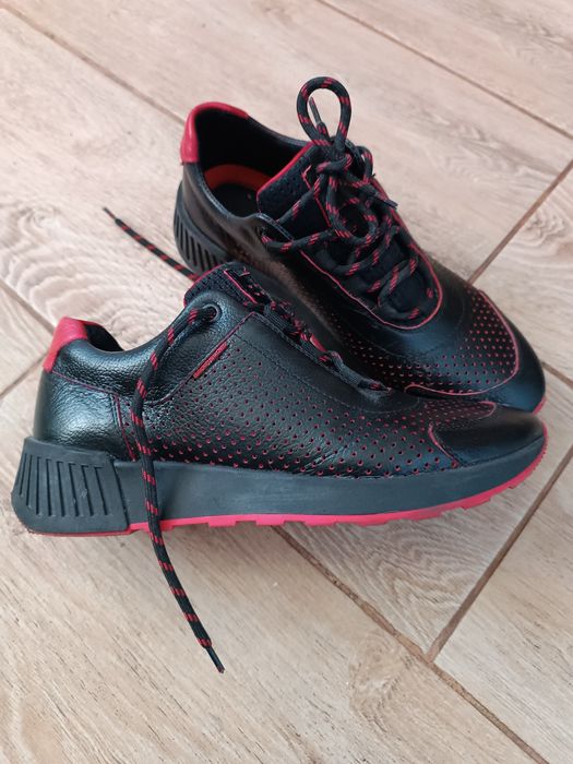 Кросівки,взуття MIDA 37 р.