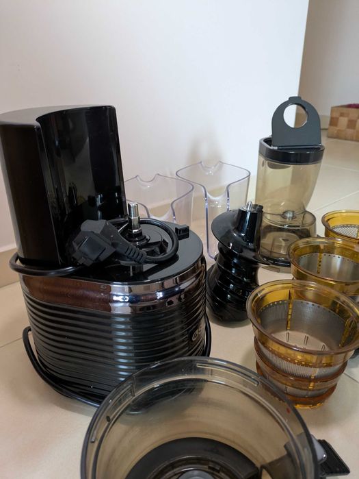 Schudnij na lato! 4Swiss BM202 x JJ – wyciskarka premium + gratisy!