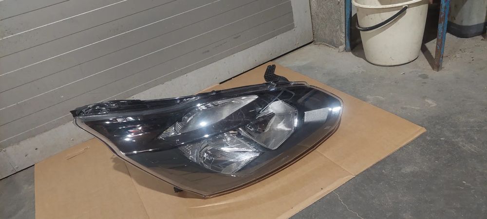 ford transit custom lampa prawa przednia przód