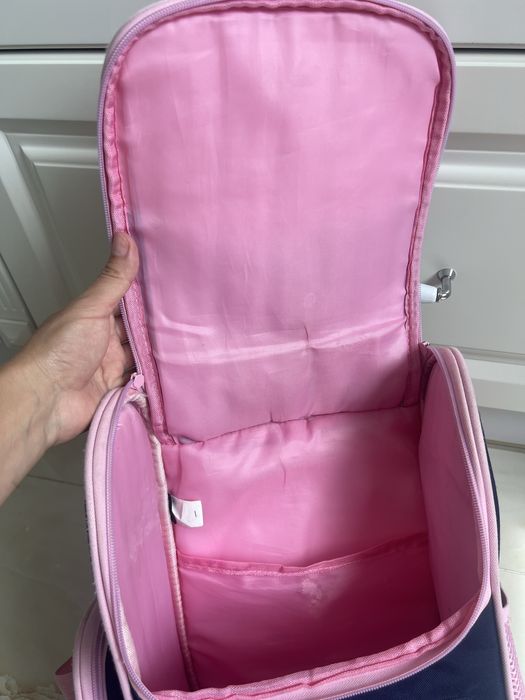 Рюкзак портфель шкільний для дівчинки