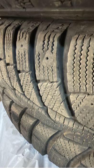 Резина зимова 235/60 R 18
