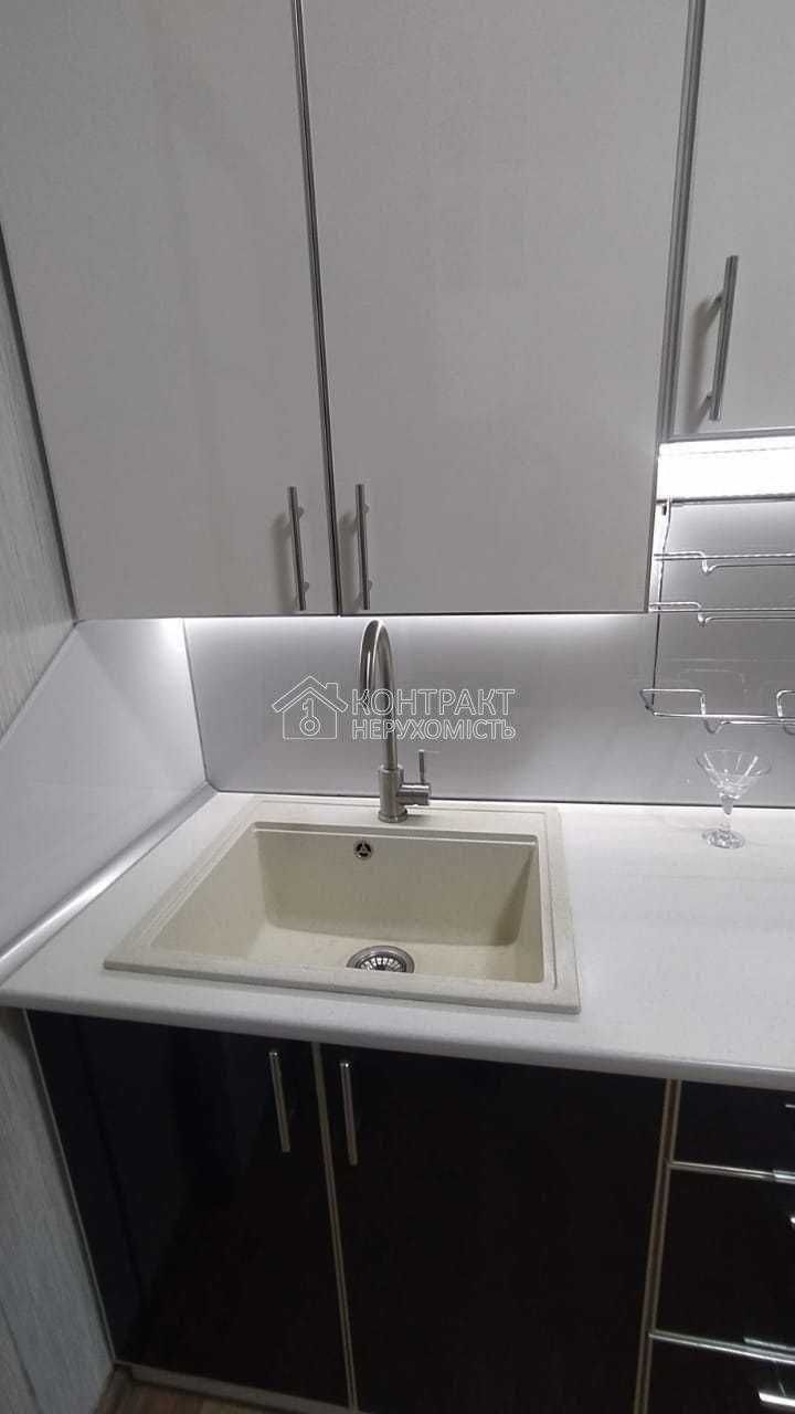 Продаж 1-кімн.квартири р-н СК "Локомотив"