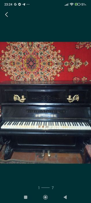 Продам старинное пианино