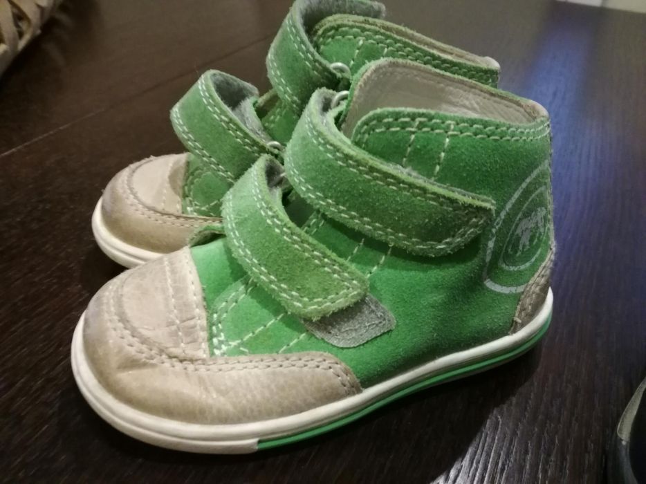 Buciki chlopiece r. 22