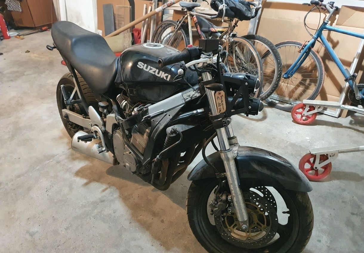 Suzuki gsxf 750 para peças