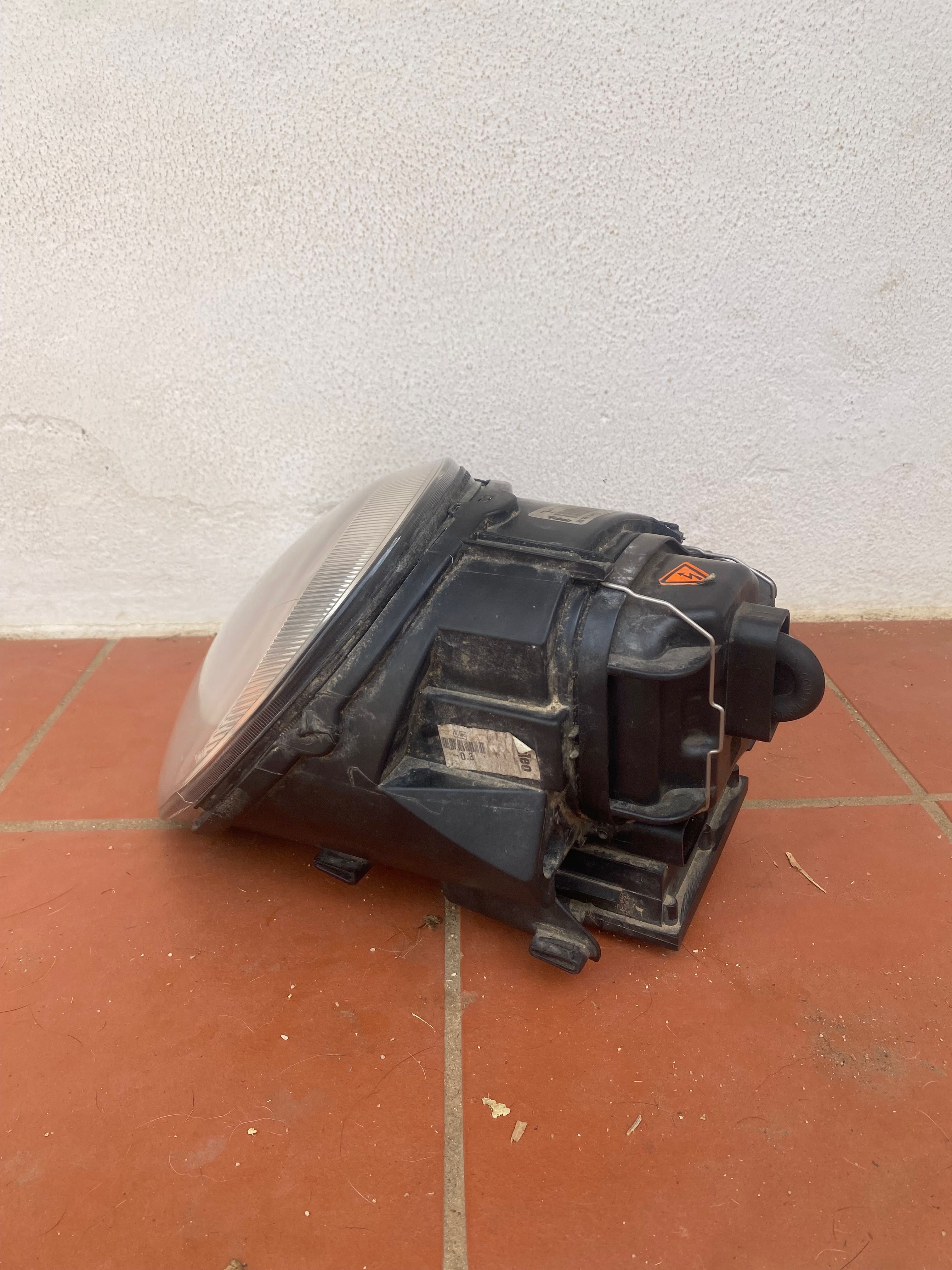 Farol Porsche Cayenne 955 9PA
