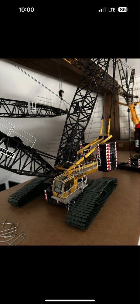 Model Liebherr lr 1600