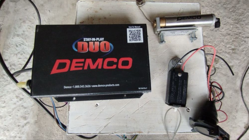 Гальмівна система DEMCO Stayn Play Duo