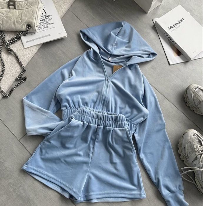 новый велюровый костюм juicy