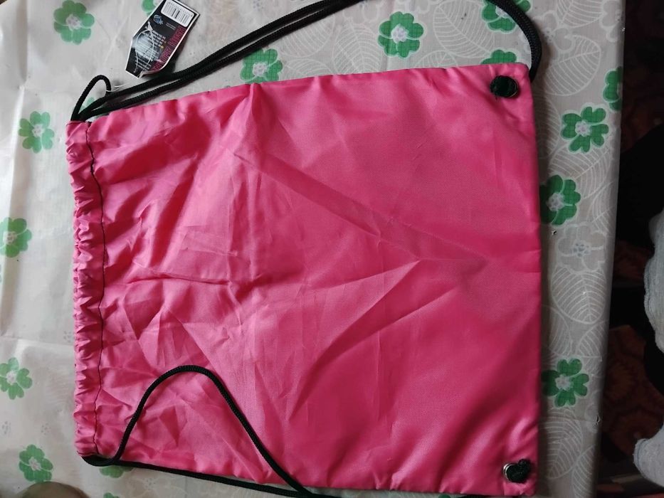 Сумка спортивна для дівчат