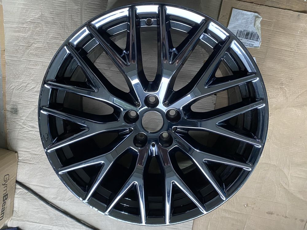 Pojedyncza felga  aluminiowa 20 cali 5 x112 BMW G30 G 31 styling 636