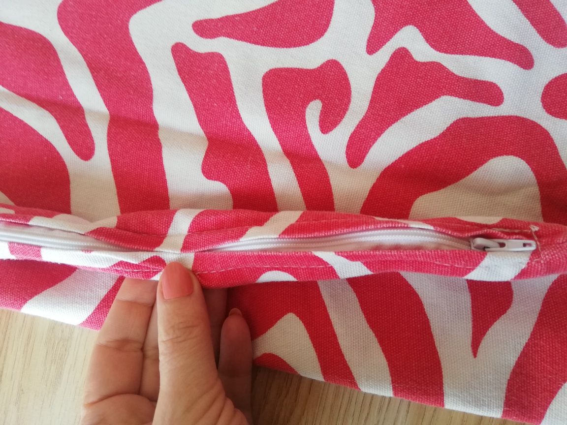 2x Poszewki na poduszki 40cm