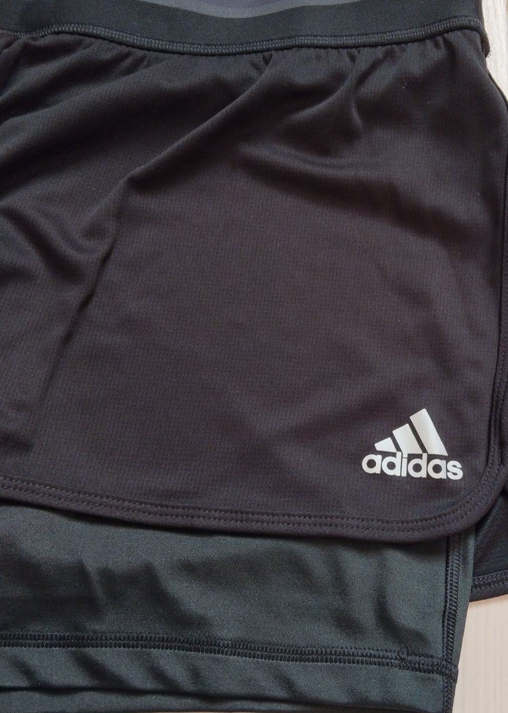 Жіночі спортивні шорти Adidas