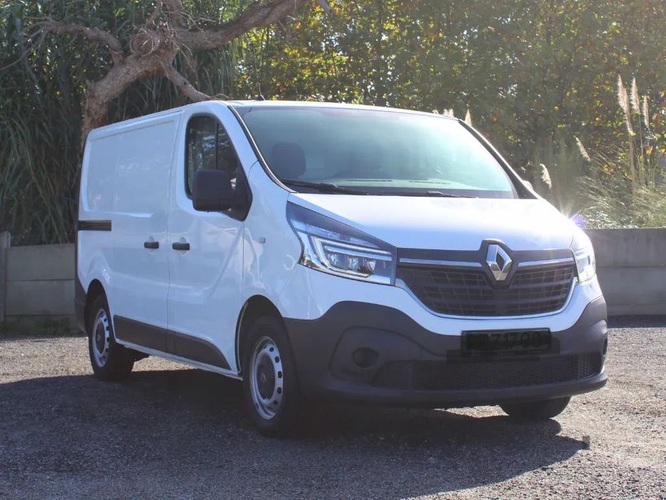 Renault Trafic 2.0 TDCI com IVA