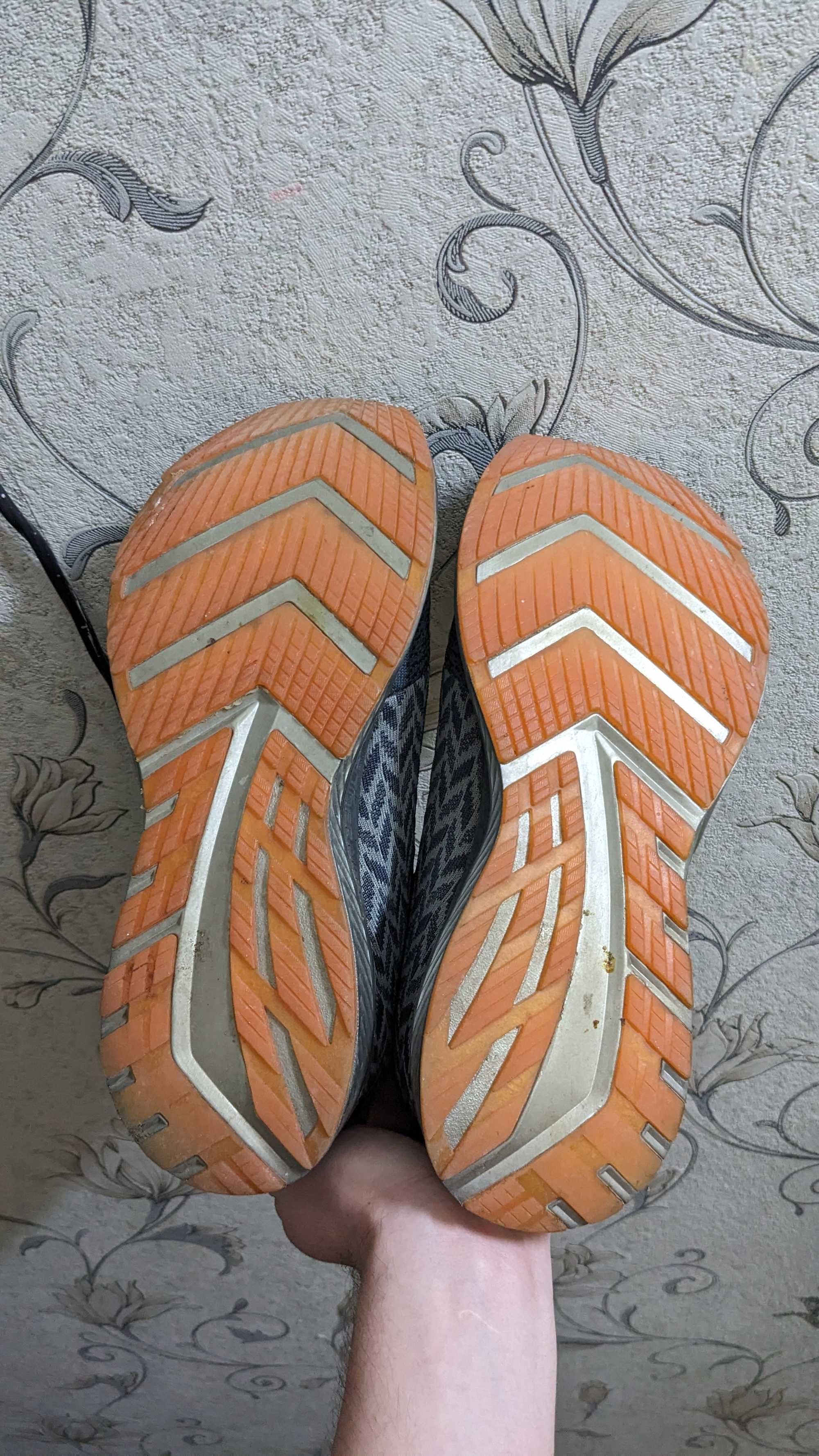 Brooks Bedlam Black Gray Orange Men 44.5 28,5 см кросівки бігові