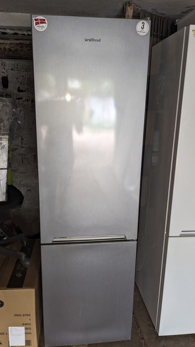 Холодильник Vestfrost no frost 2019 года. Гарантия!