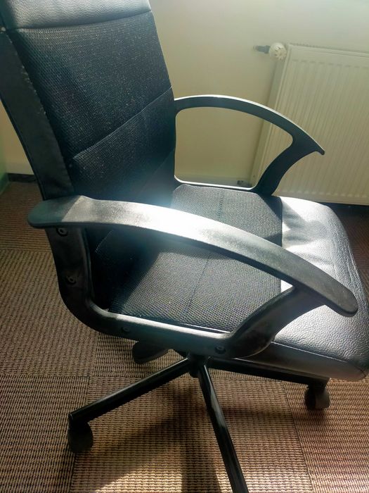 Sprzedam krzesło Renberget IKEA