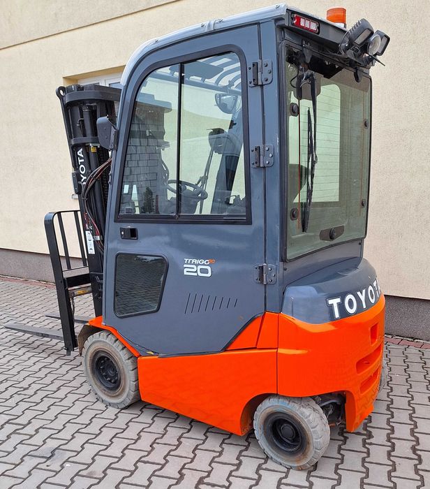 Wózek widłowy elektryczny Toyota 8FBMKT20 2016r, h 4,7 m nowa bateria