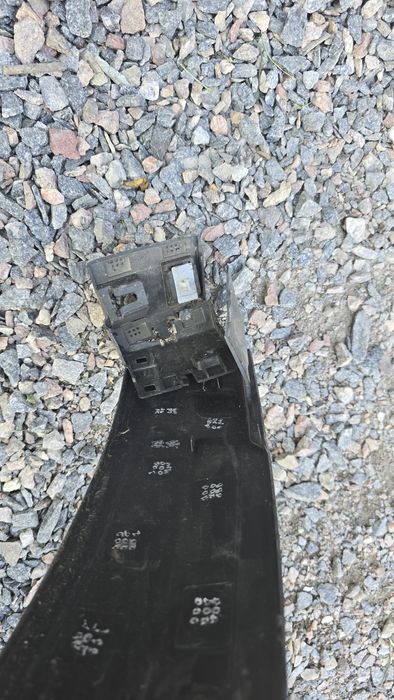 Kia EV9 23- накладка расширитель крыла переднего левого.