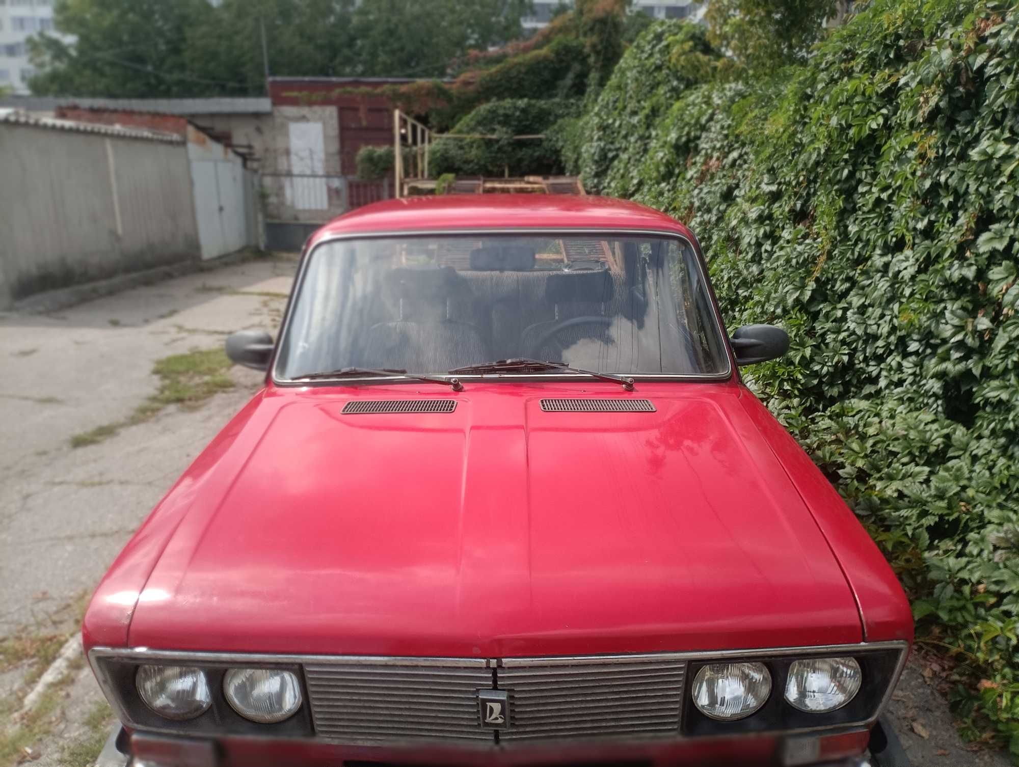 Ваз 2106 1975 года , двигатель 1500 . Торг.