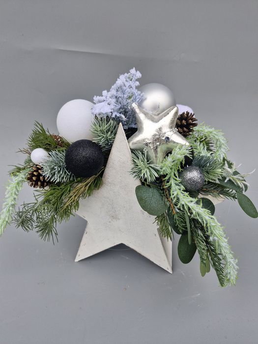 Kompozycja swiateczna, gwiazdka.