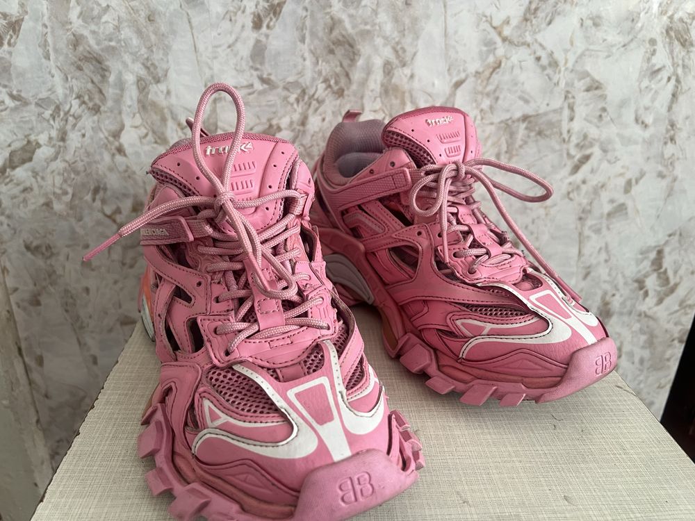 balenciaga track розовые легит
