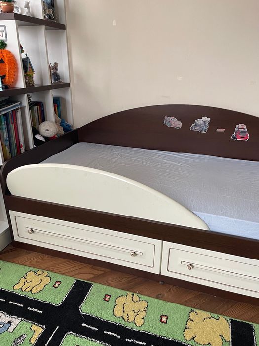 Дитяче ліжко 90*190 , матрац та зйомне перило для страхування