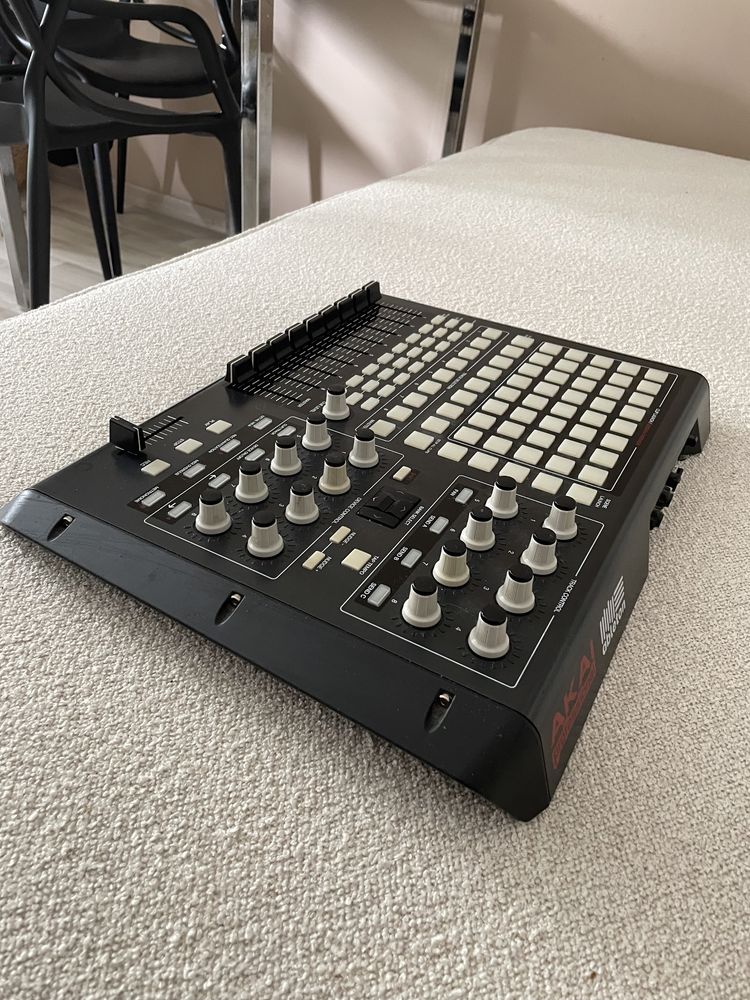Akai APC40 MKI - kultowy kontroler midi