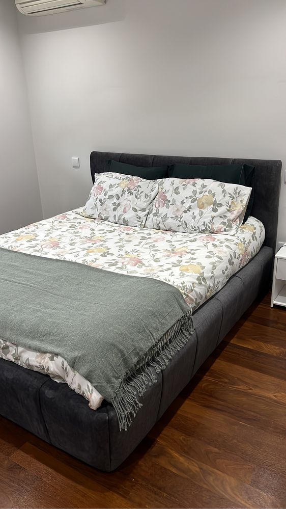 Cama Nova com estrado elevatorio