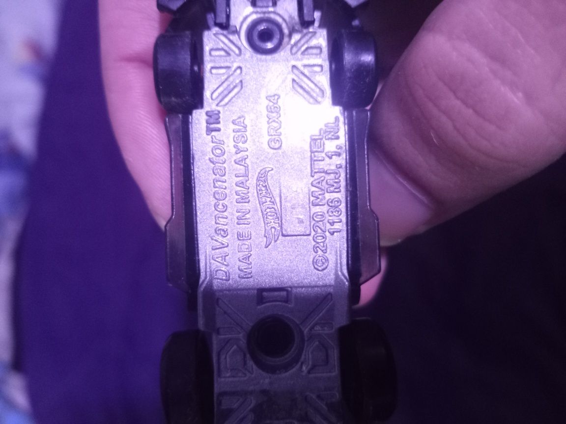 Carro hotwheels davancenator