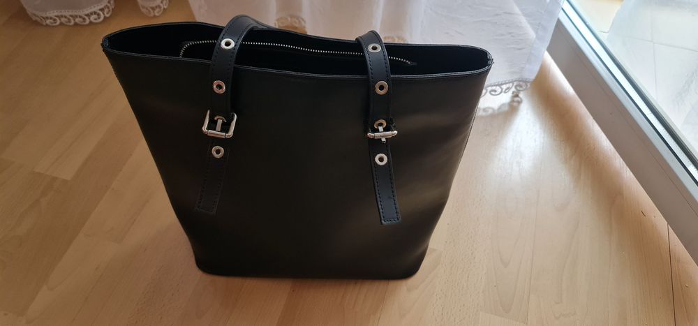 Torebka damska skórzana duża czarna