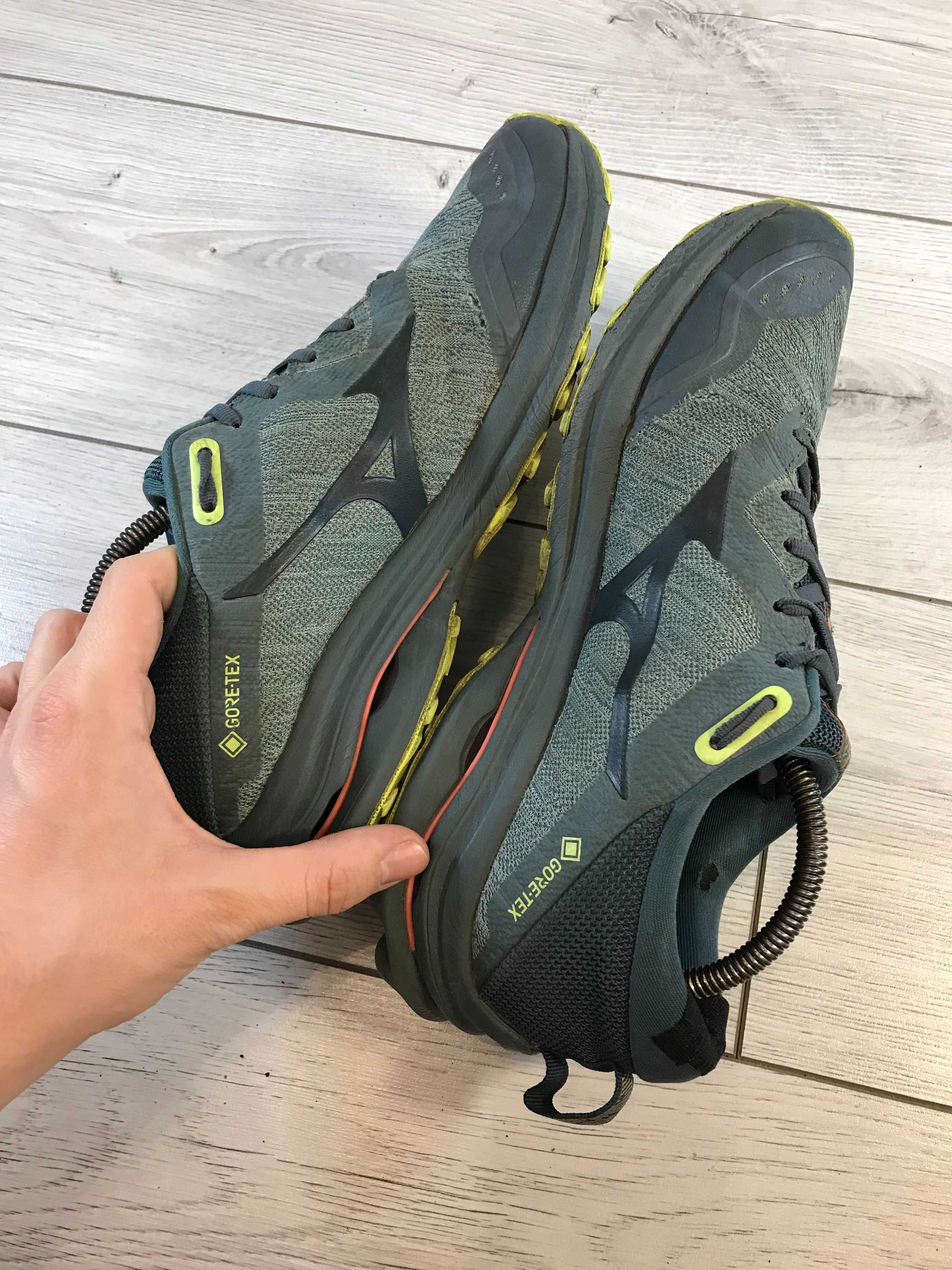 Buty trekkingowe Mizuno Wave Rider rozm. 43 gore-tex