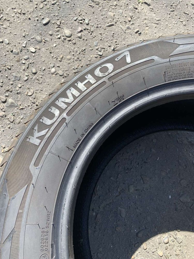 Шини 215/65 R16C  Kumho 2023p літо 8/8,5мм