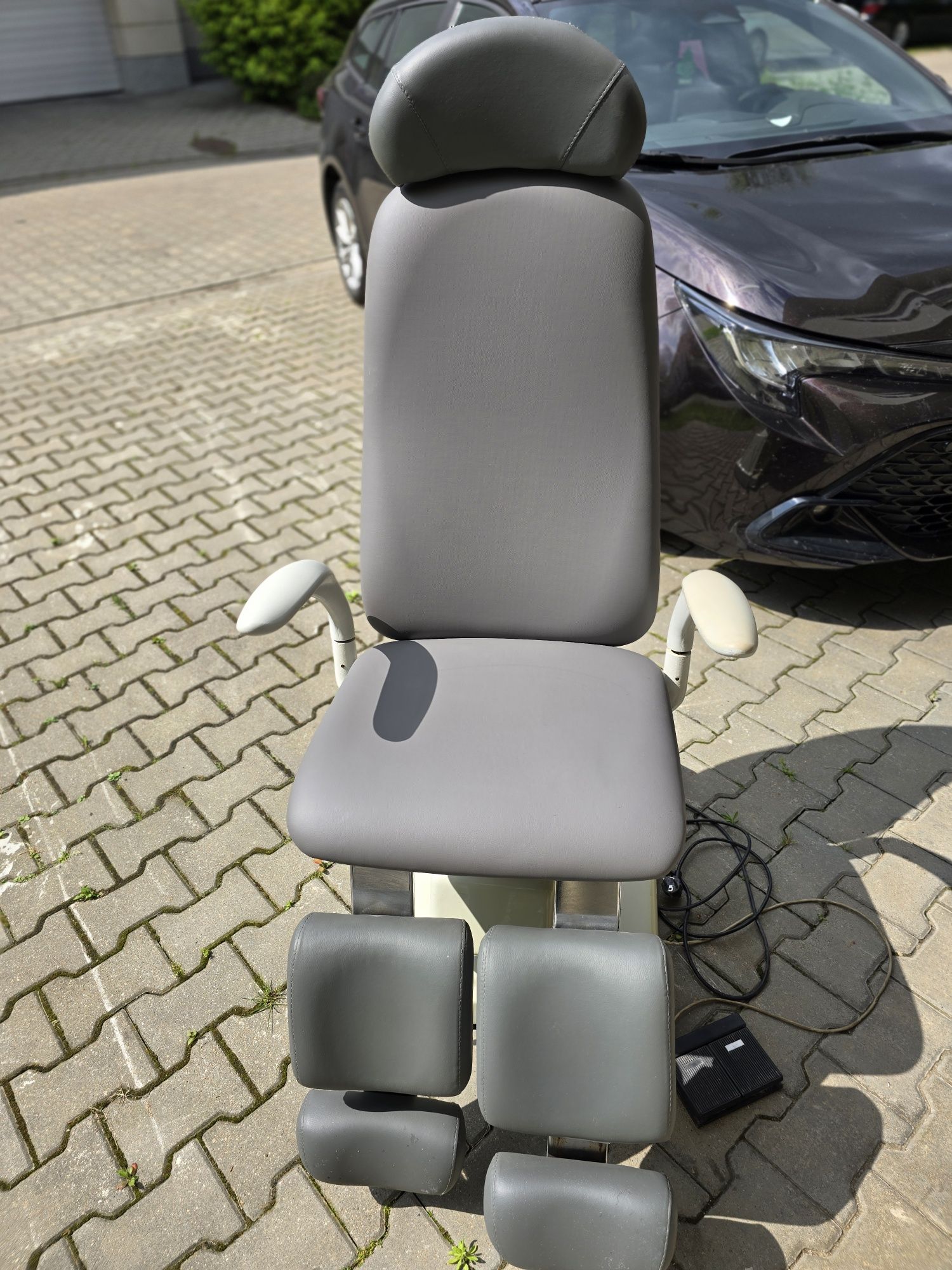 Fotel do pedicure obrotowy
