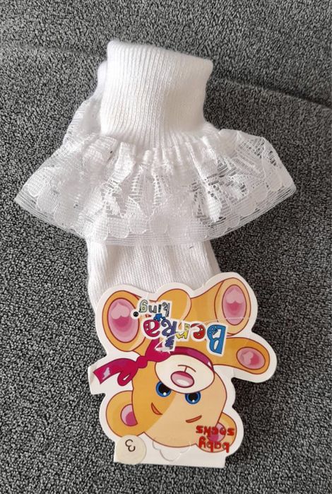 Nowe skarpetki niemowlece na 3-6 miesiecy