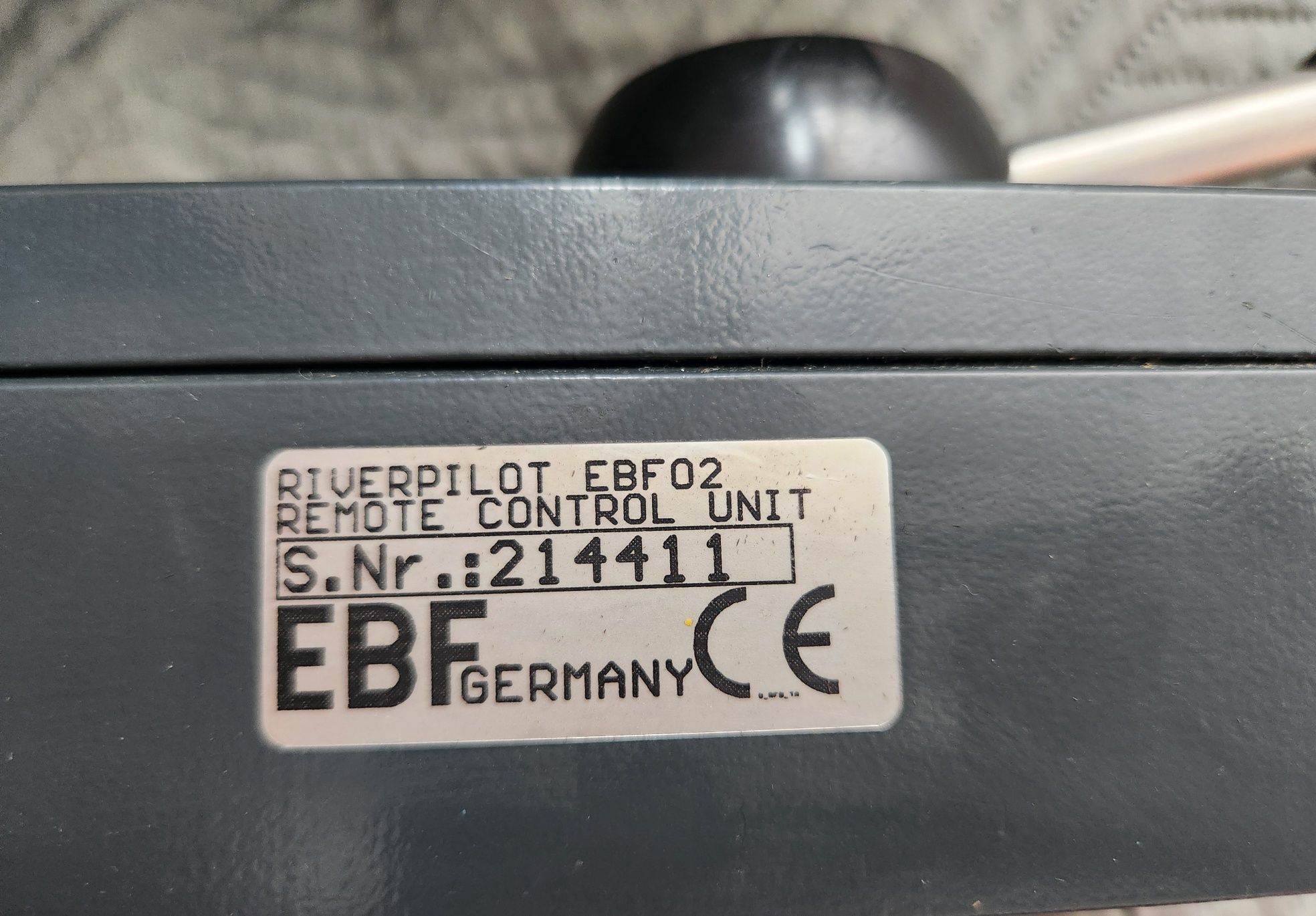Autopilot śródlądowy EBF-4-095 na gwarancji.