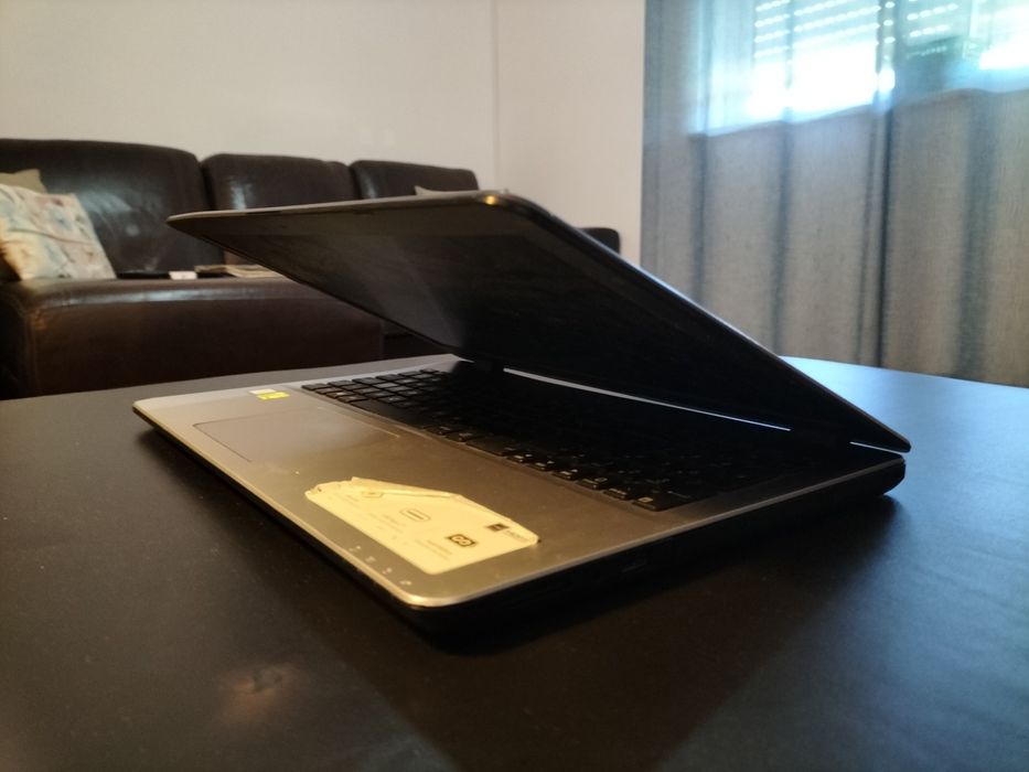 ASUS A542UR-37A93CB1 15.6" i3-7100U 4GB 1TB