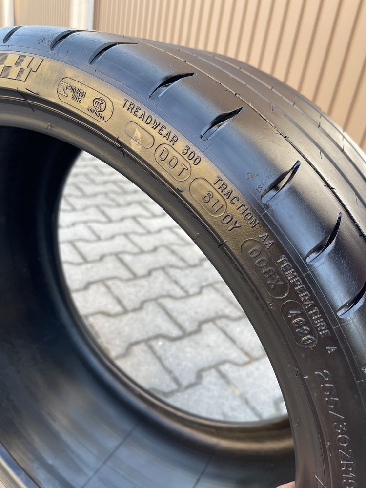 Opona Michelin Pilot Super Sport 255/30/19