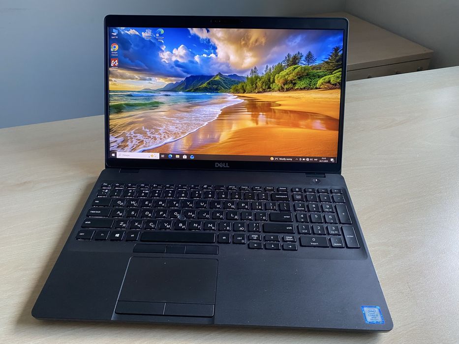 Ідеал DELL Latitude 5500•15.6"FHD•Core i7-8665U•16•256SSD