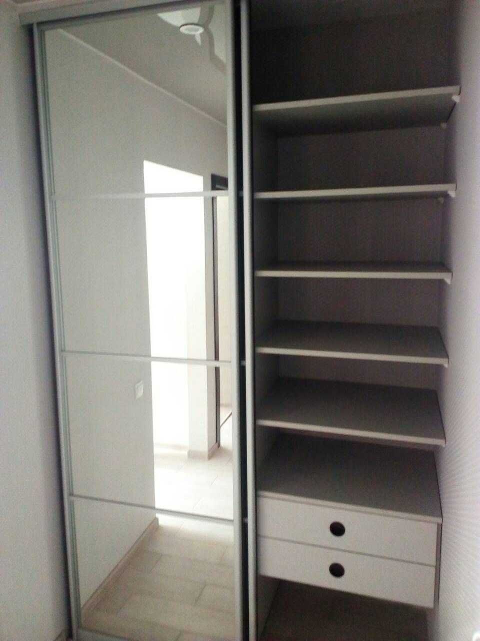 Stolarz Składanie montaż mebli przerabianie Renowacja i Naprawa mebli