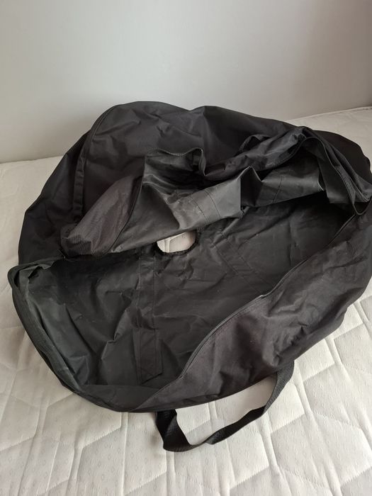 Pokrowce na koła do przechowywania.